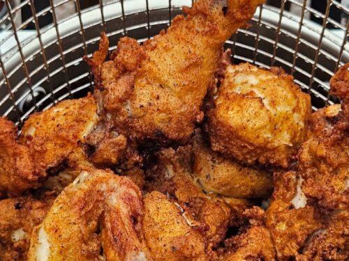 https://jettskitchen.com/wp-content/uploads/2023/09/Pressure-fried-chicken-recipe-500x375.jpg